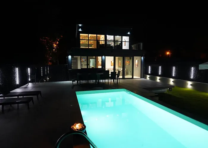 Villa River House Sunrise *